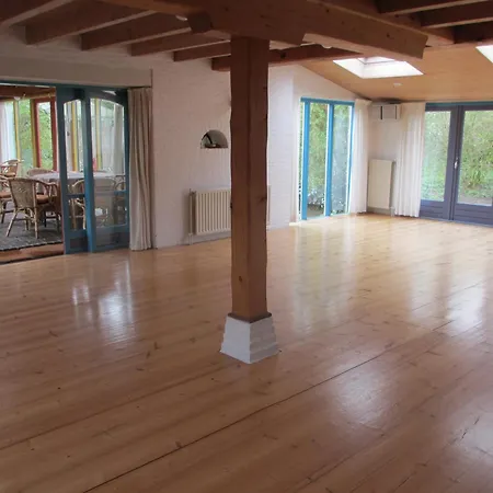 Groepsaccommodatie Met Workshopruimte *