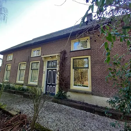 Groepsaccommodatie Met Workshopruimte بيت للعطل Hurwenen