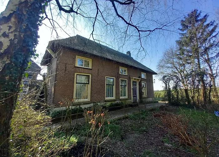 Holiday home Groepsaccommodatie Met Workshopruimte