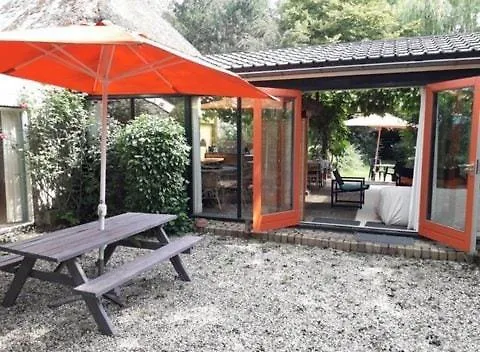 別荘 Groepsaccommodatie Met Workshopruimte *